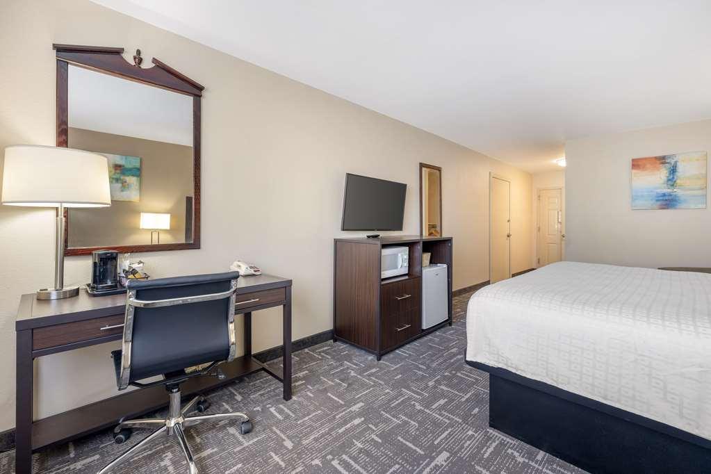 Best Western Post Inn Room photo